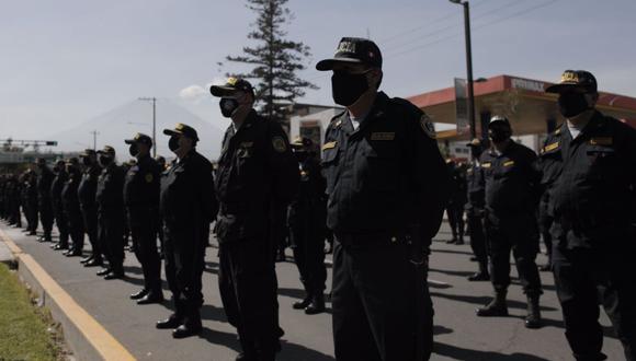 No hay coordinación entre la Policía y la comuna provincial de Arequipa para evitar concentraciones. (Foto: Leandro Britto)