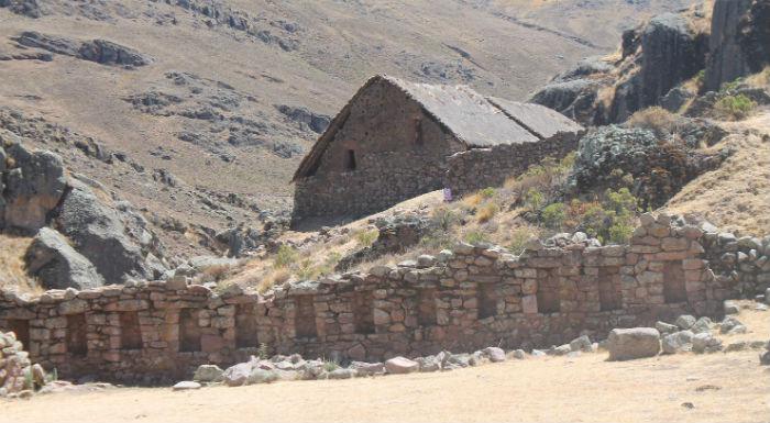 Complejo  Inka Wasi a punto de sufrir daños