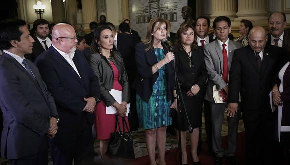 ​Bancada oficialista amenaza con dejar solo a Vizcarra si no respalda sus propuestas