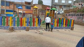 Parque infantil de Huancavelica abandonado en salida a Palca
