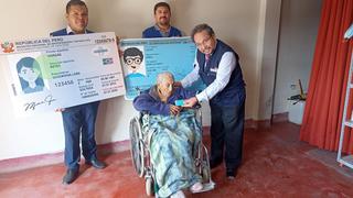 Ica: Vecina de 101 años recibe por primera su DNI