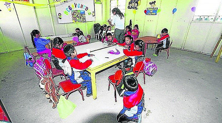Piura: Contratan profesores para los escolares que habitan los refugios
