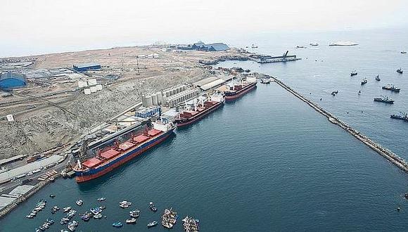 Piden restricciones para el puerto de Matarani