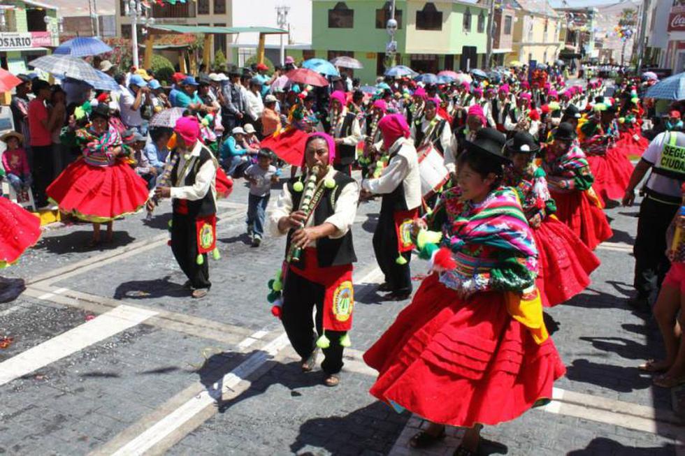 Locumba cerró los carnavales con vistoso pasacalle
