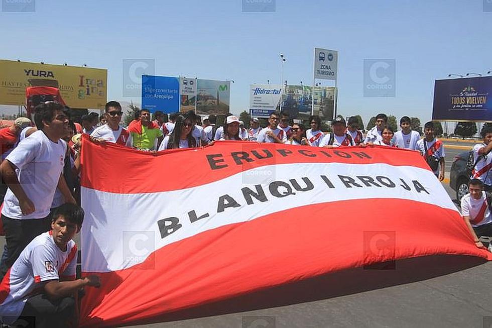 ​Perú vs Costa Rica: Arequipeños esperan a la Selección en aeropuerto (VIDEO)
