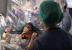 Violinista toca instrumento musical durante su operación por tumor cerebral (VIDEO)