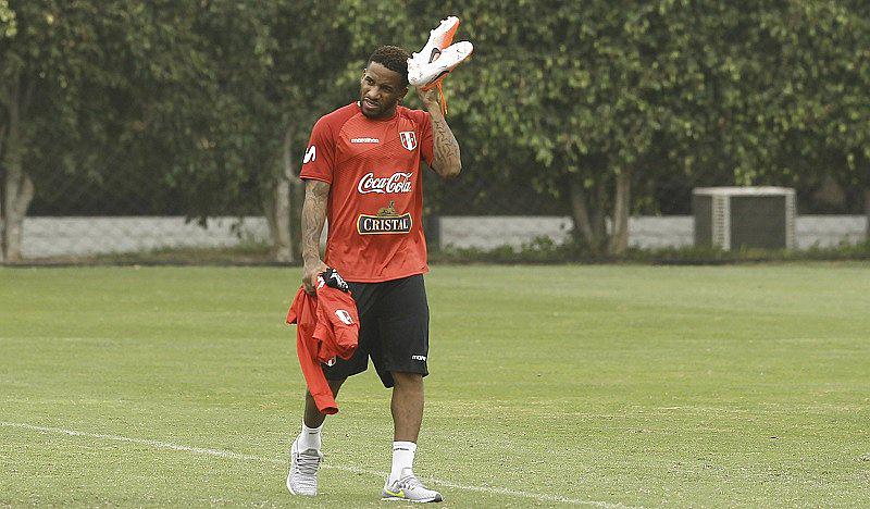 Jefferson Farfán: "Nos fue mal, pero aún queda la esperanza de clasificar"