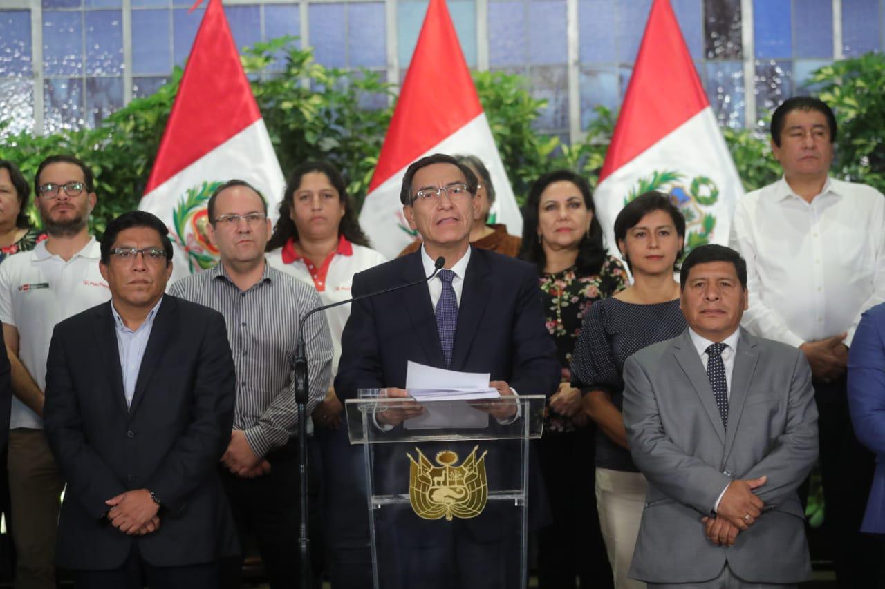 El presidente anunció que los empleadores deberán modificar el lugar de la prestación de los servicios de todos sus trabajadores para prevenir la propagación del coronavirus.