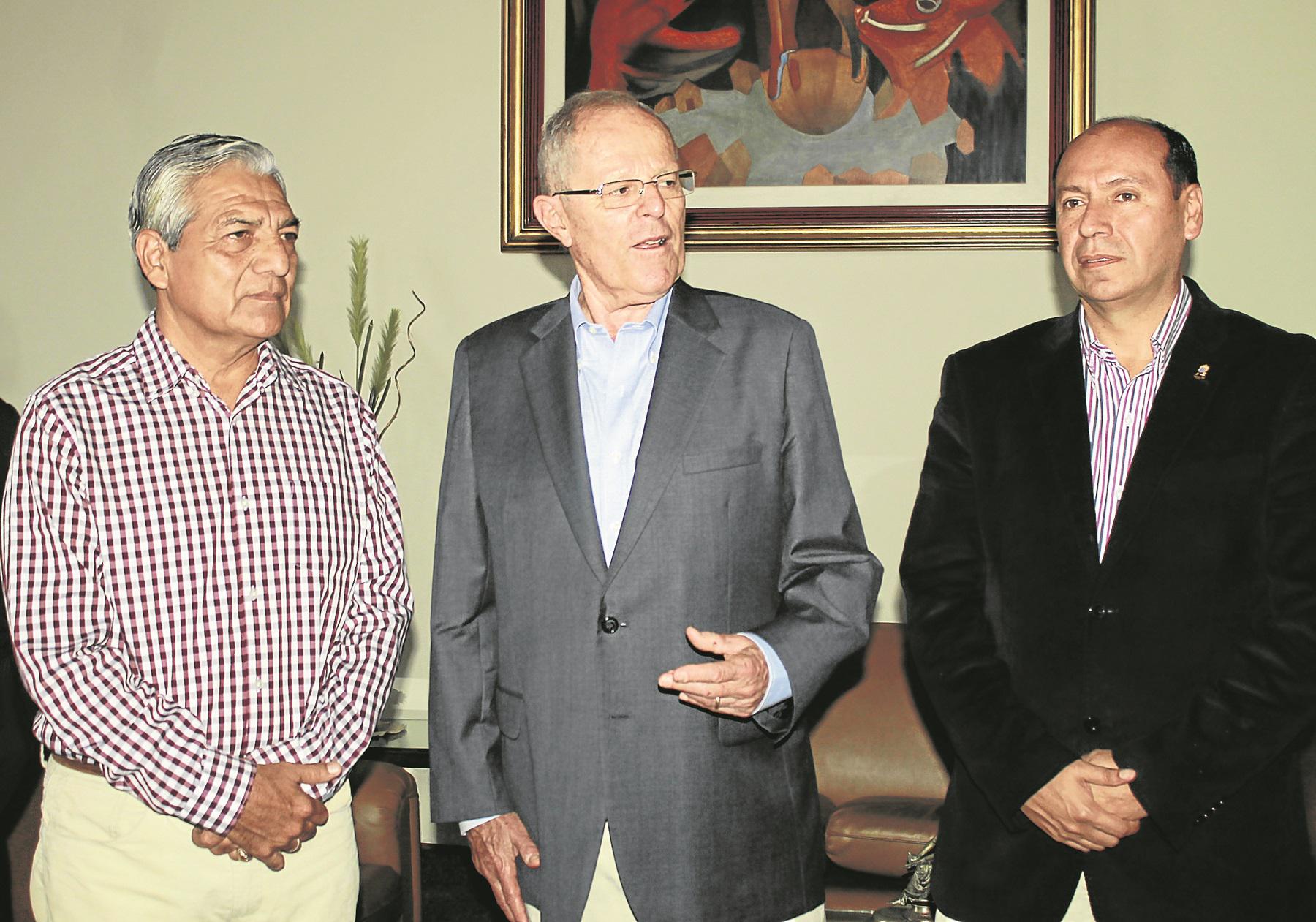 Pedro Pablo Kuczynski no descarta alianza con movimiento político de Elidio Espinoza