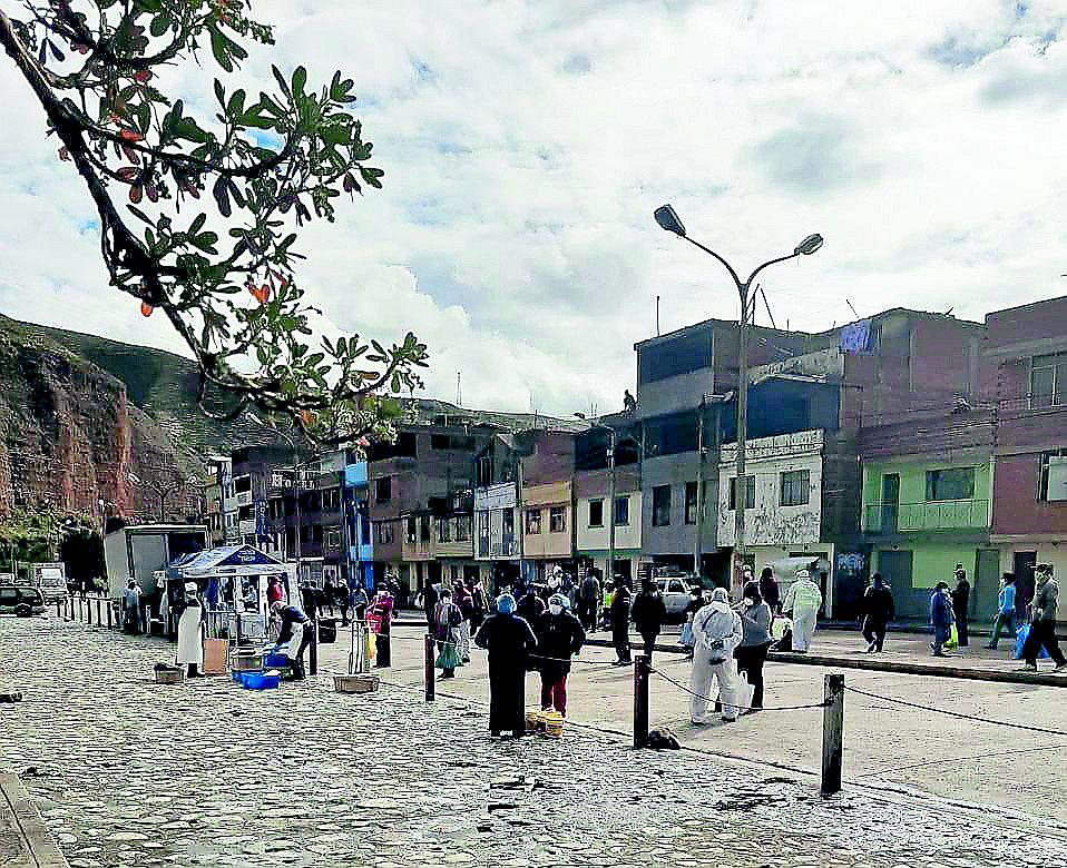 La Oroya: Nueve comerciantes de 71 que pasaron la prueba rápida dan positivo