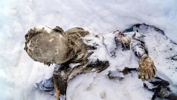 México: Hombres momificados en volcán murieron abrazados hace medio siglo