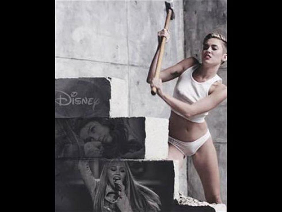 Miley Cyrus y sus 'memes' tras desnudo en video musical (FOTOS)