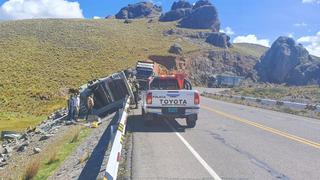 Chofer de camión muere tras despistarse en la vía Juliaca - Arequipa