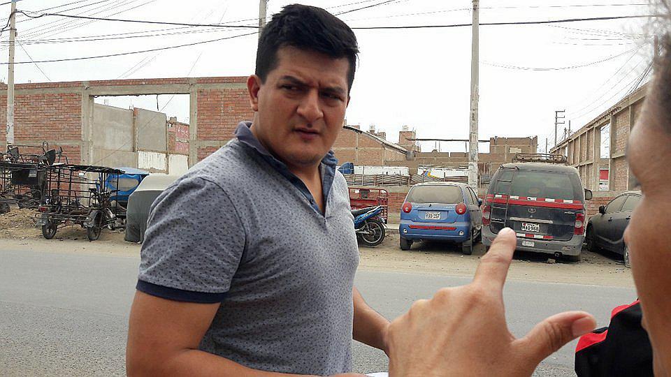 Secuestran a publicista para luego abandonarlo en un descampado