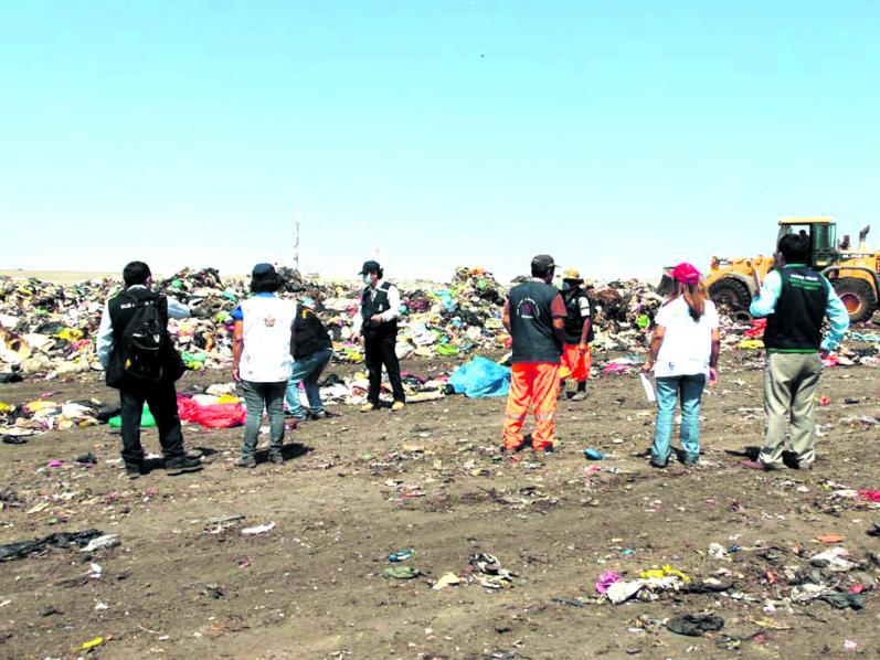 Municipio cerraría el botadero de Ocucaje