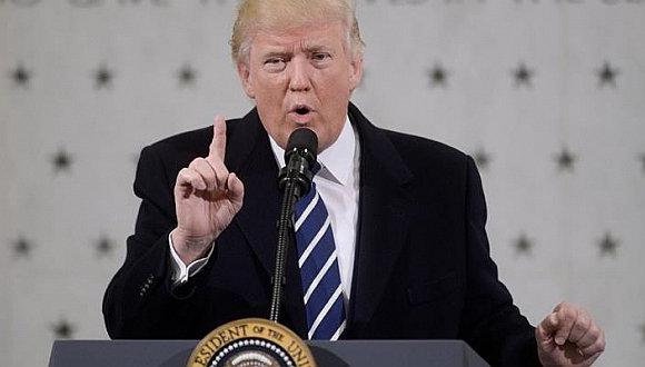 Donald ​Trump dará un discurso ante el Congreso en febrero