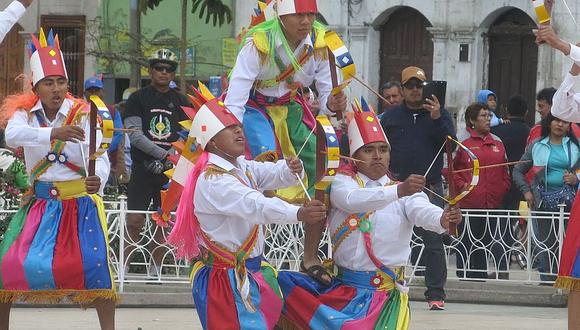 Danza “Chunchos de Cairani” representa a Tacna en juegos florales