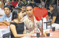 Centros comerciales venderán 20% más por San Valentín