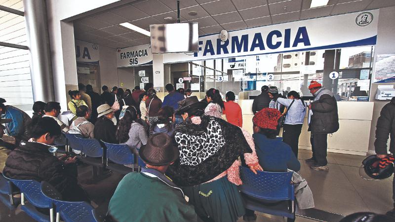 Faltan 40 mil médicos para atender en los hospitales públicos