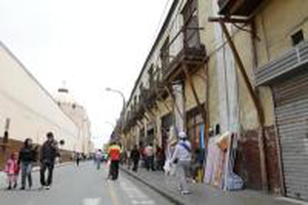 El centro de Lima vuelve a ser tomado por ambulantes  