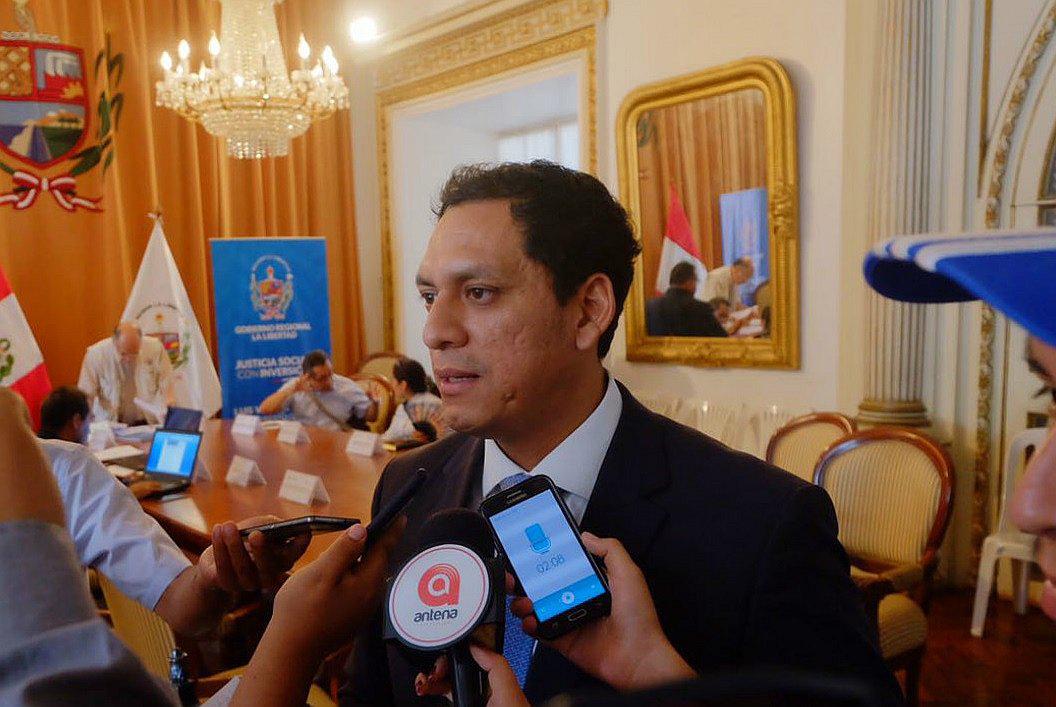 La Libertad: Gobernador exhorta a nuevo gerente de Salud a reforzar prevención contra el dengue 