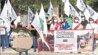 Ciudadanos de Piura protestan contra el presidente Pedro Castillo