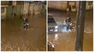 Huancayo: Policía carga a pasajeros para ayudarlos a cruzar en medio de inundación (VIDEO)