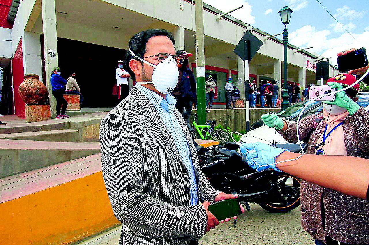 ​Gobernador regional de Junín  considera que deberían extender aislamiento por crecida de contagios