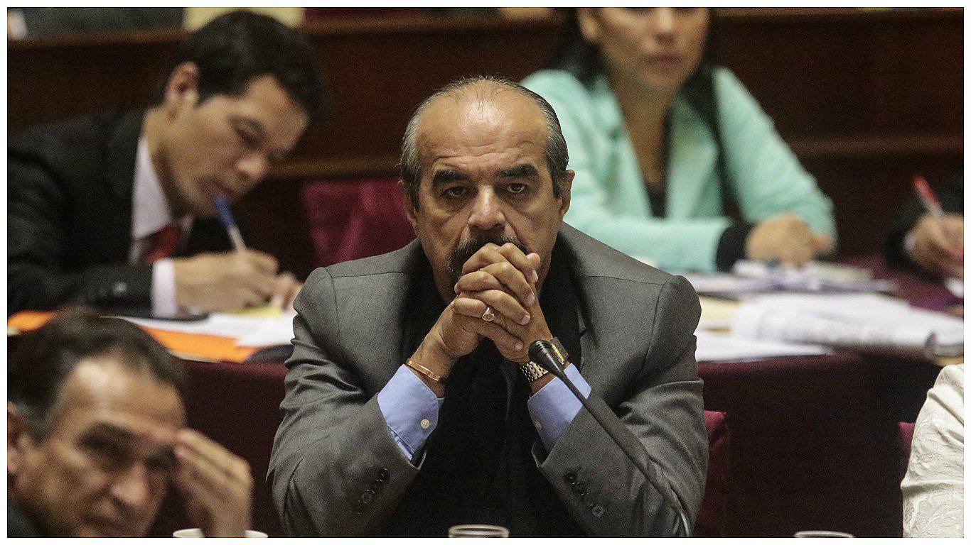 Mauricio Mulder anuncia proyecto para variar la Ley Universitaria