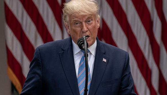 El presidente de los Estados Unidos, Donald J. Trump, da una actualización sobre la estrategia de prueba del coronavirus de la nación, en el Rose Garden de la Casa Blanca, en Washington, DC. (EFE/Ken Cedeno).