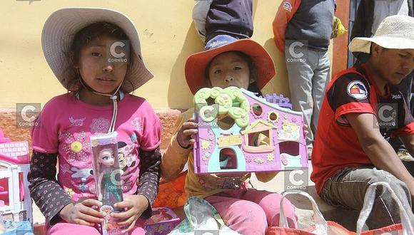 Llegó el día de la "caravana navideña" en pueblos alejados de Arequipa
