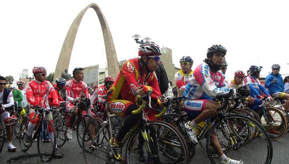 Ciclistas inician hoy la "Vuelta a Tacna 2012"