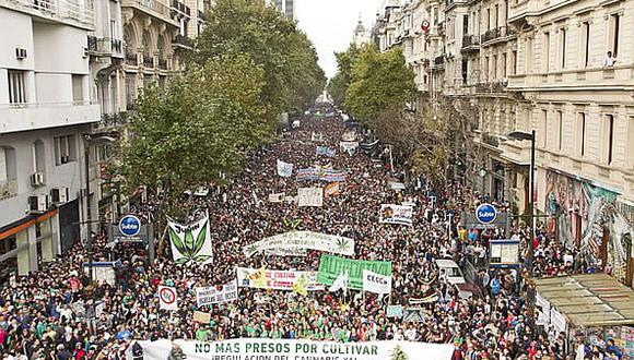 Miles de personas en todo el mundo marchan para legalizar la marihuana 