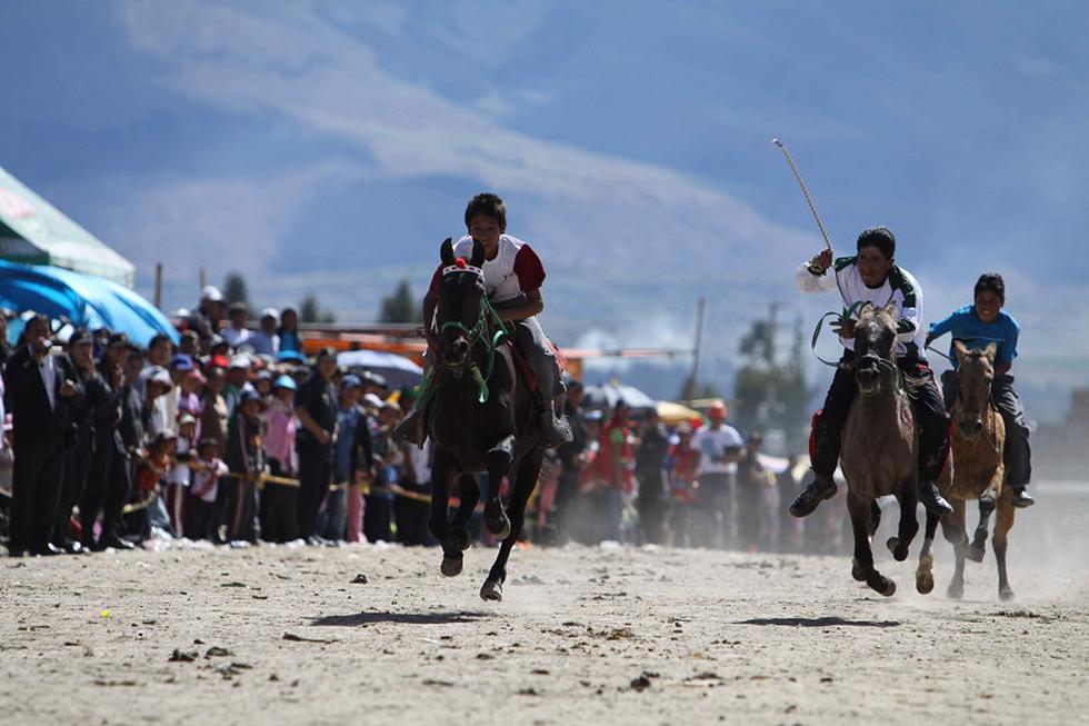 Fotos: Más de 200 caballos corrieron en emocionante carrera de "Morochucos"