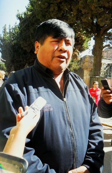 Rector de la UANCV promete investigación en tráfico de notas