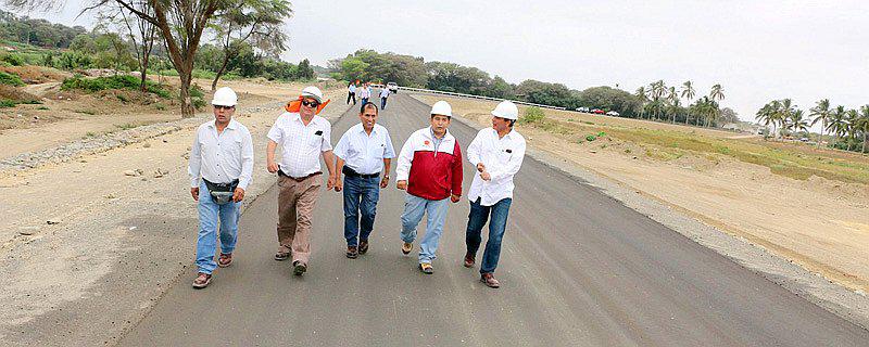 Quiroz Ayasta supervisa a su actual socio Rodema en la vía al Medio Piura