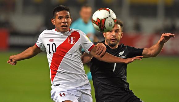 Edison Flores aún no se une a la selección peruana porque no tiene permiso de su club