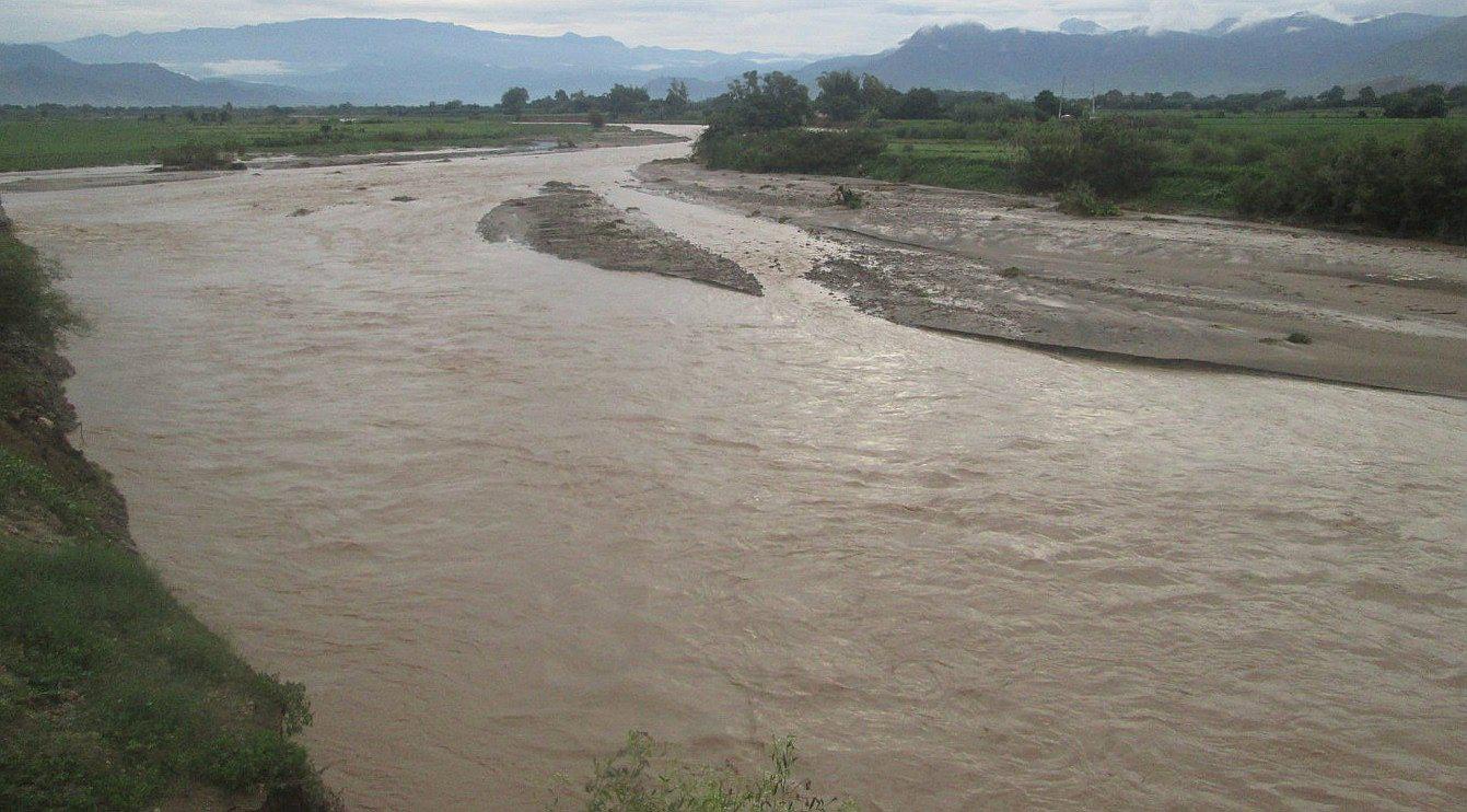 La Libertad: Río Chamán asustó a los pobladores de Chepén (VIDEO)