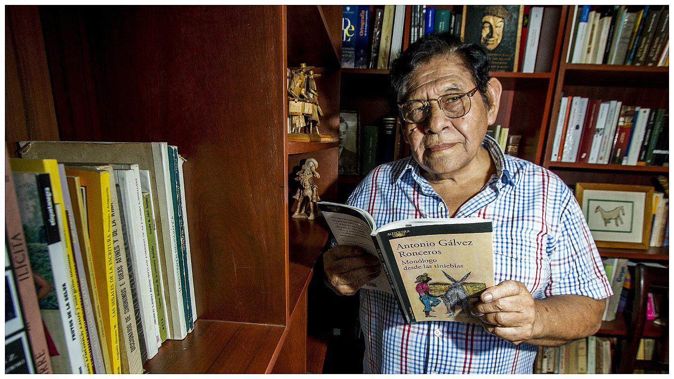 Antonio Gálvez Ronceros: “Escribo para compartir mis alegrías y sufrimientos”