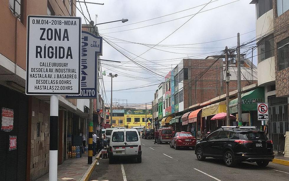 Zona rígida en la calle Uruguay es letra muerta (Fotos)