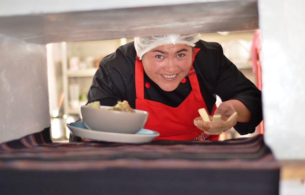 Pollera, el caldo que levanta a los muertos en Puno