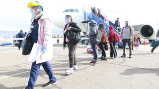 Malestar y vuelos atrasados en aeropuerto de Cusco por huelga de trabajadores (FOTOS)