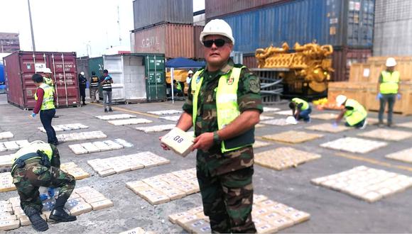 Incautan más de 2 toneladas de droga en terminal del Callao (FOTOS)