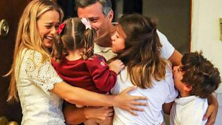 Leopoldo López se reencuentra con su familia en Madrid tras abandonar la embajada de España en Caracas
