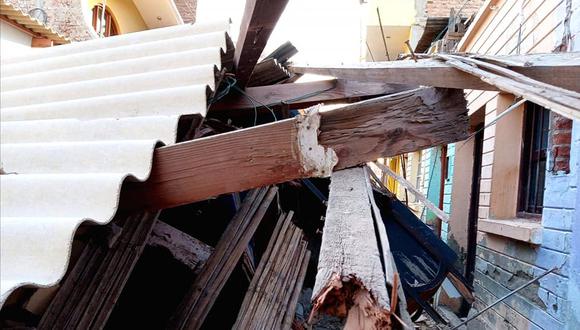Piura: fuertes vientos derrumban vivienda de material rústico en segundo piso