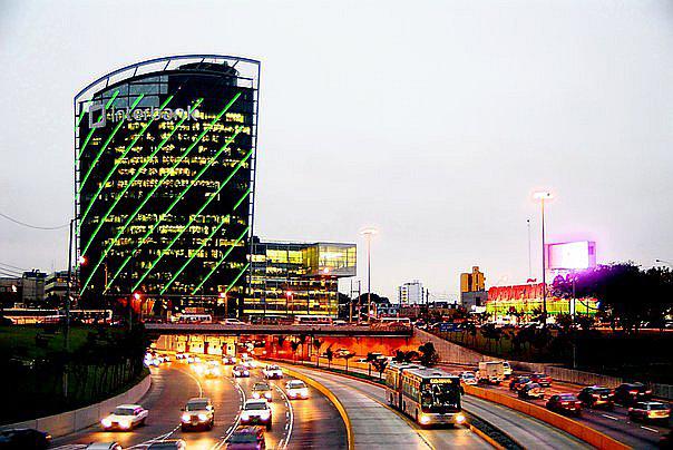 Perú sube al tercer lugar entre países con el mejor clima de negocios de la región