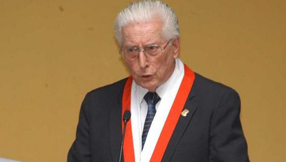 Javier Alva Orlandini llegó a presidir el Senado y fue presidente del Tribunal Constitucional. (Foto: GEC)