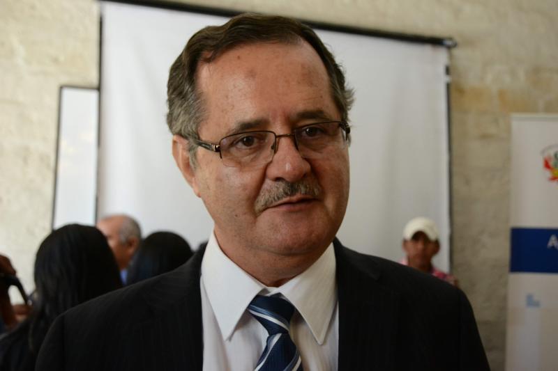 "El cargo es irrenunciable"