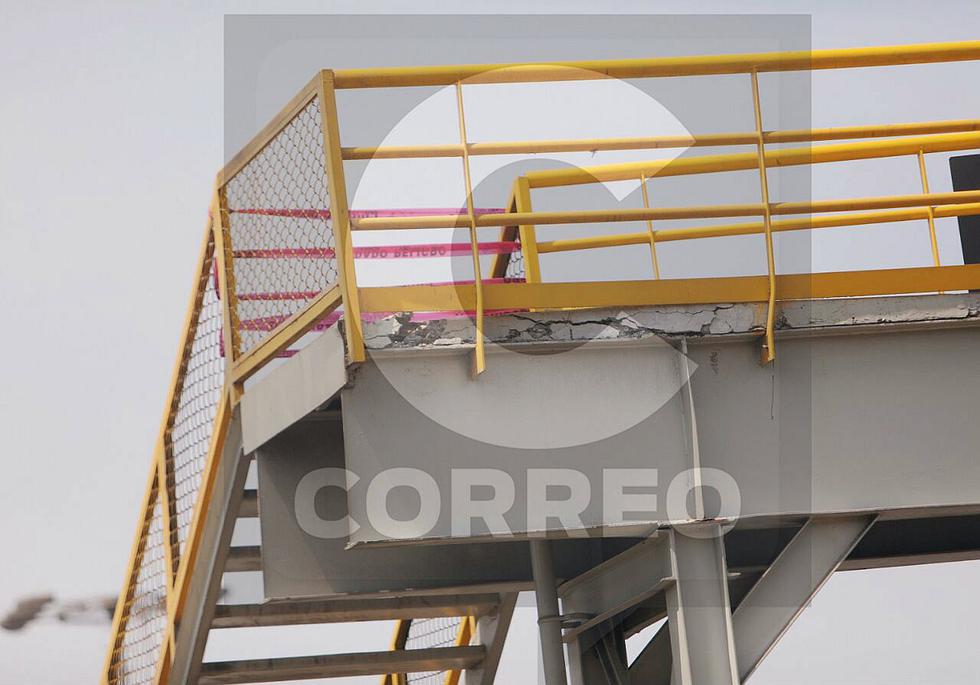 San Juan de Miraflores: Clausuran puente peatonal colapsado en Panamericana Sur
