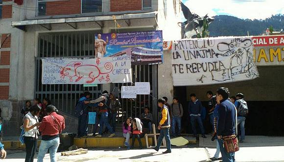 Andahuaylas: Estudiantes de la UNAJMA exigen salida de comisión organizadora